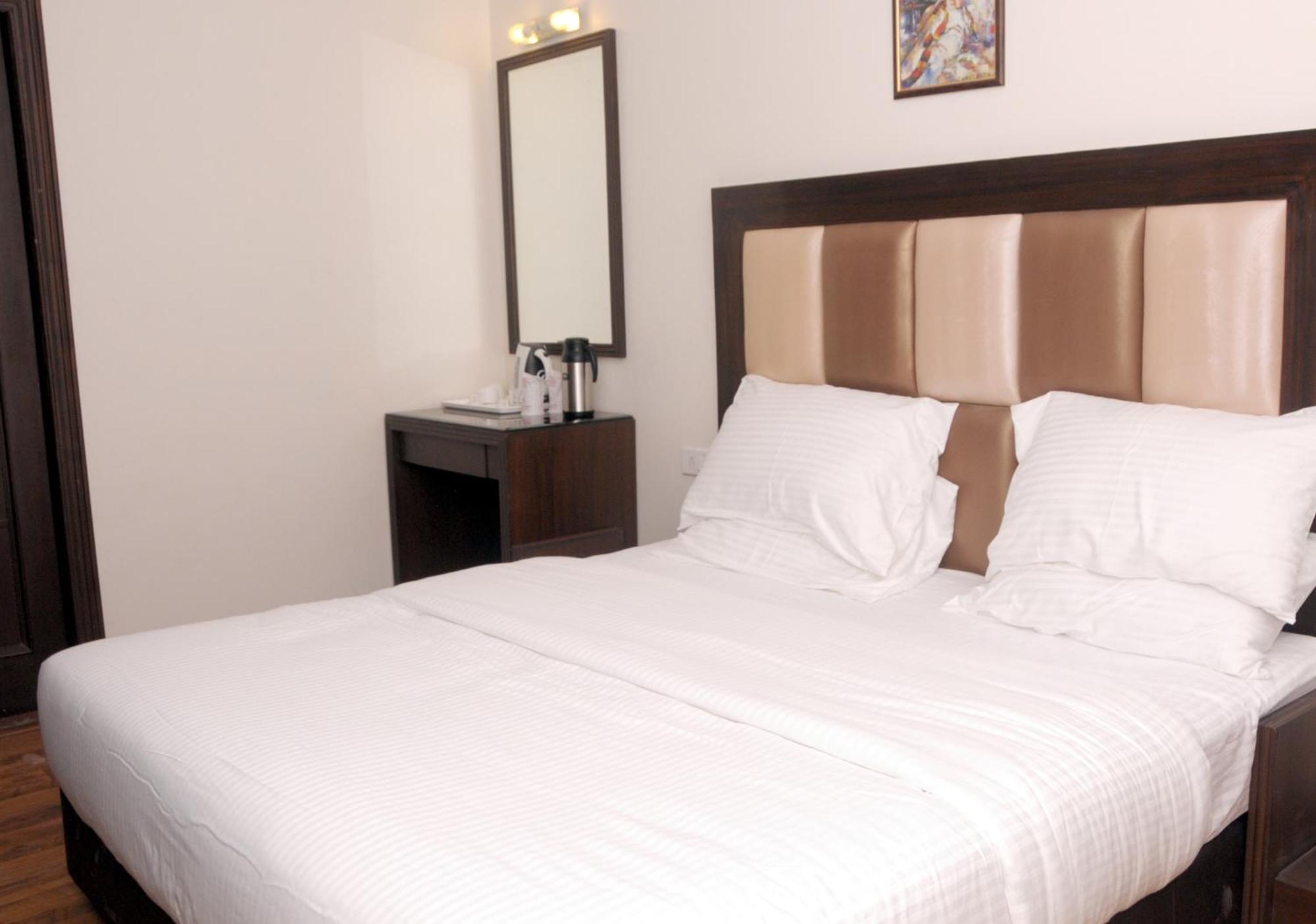 Hotel Prems Paradise Amritszár Kültér fotó